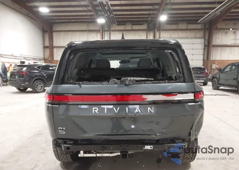 2025 Rivian R1S Adventure Dual Motor Large Pack/Adventure Dual Motor Max Pack z USA, uszkodzony, nr VIN 7PDSGBBA2SN048023
